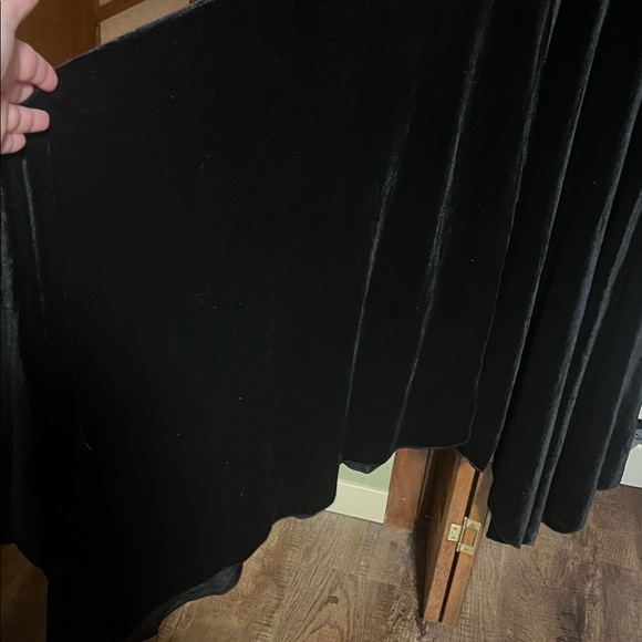 The pyramid collection - black velvet cape 90’s - Picture 6 of 10